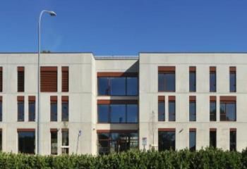 Location bureaux Bron - Proche A42/43/46, périphérique, bus, tram et métro