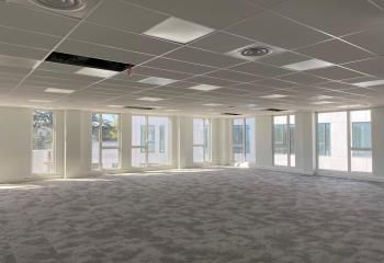 Bureaux à vendre Limonest - Proche A6 et RN6, accès direct à Lyon et Paris