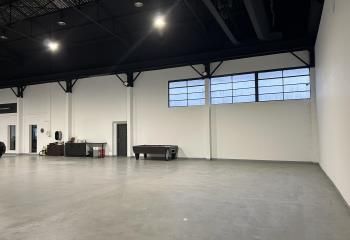 Local d'activité à louer Décines-Charpieu - Proche Lyon