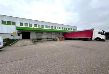 Locaux d'activités à louer Genas - Accès rocade Est et A43