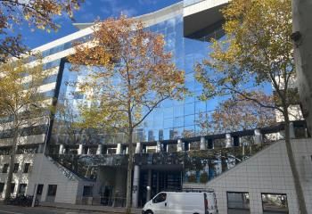 Location bureaux Lyon 3 - Quartier Sans Souci - Proche métro et tramway