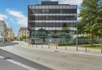 Location bureaux Lyon 9 - Proche métro, bus, autoroutes et gare
