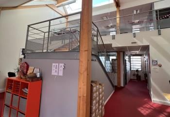 Location bureaux Lyon 9 - Proche métro, gare et autoroute