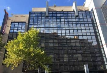 Location bureaux Marseille 8 - Proche métro, autoroute et gare TGV