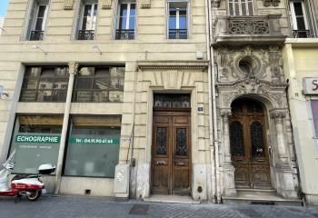 Location bureaux Marseille 1 - Proche métro, tramway et gare Saint-Charles