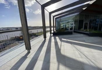 Location bureaux Nantes - Proche bus et tramway