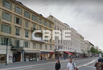 Location bureaux Nice centre - Avenue Jean Médecin - Tram et bus