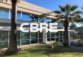 Location bureaux Sophia Antipolis - Proche autoroute A8, aéroport Nice et TGV Antibes