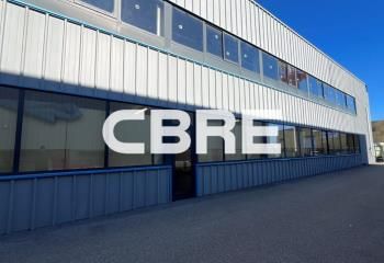 Local d'activité à louer Cannes - Accès A8 et transports en commun