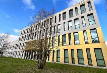 Location bureaux Pacé - Zone Rive Ouest, proche commerces et services