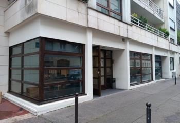 Vente bureaux Paris 20 - Proximité Porte de Bagnolet, métros, tram et autoroute