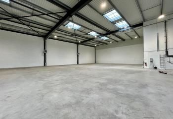 Location entrepôt Le Thillay - Proximité A1, A3, A104 et RER D