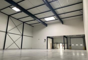 Location entrepôt Osny - Proche A15 et Transilien J