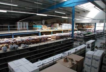 Location entrepôt Villeneuve-le-Comte - Voirie poids lourds