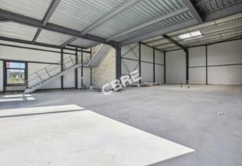 Location entrepôt Chanteloup-les-Vignes - Proximité A15 et Transilien