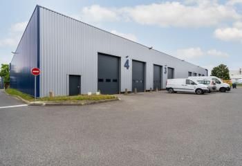 Location entrepôt Saint-Ouen-l'Aumône - Proche A15 et Transilien