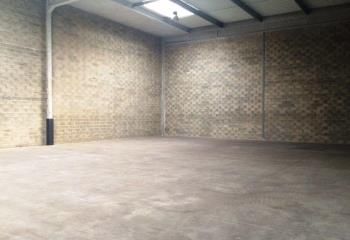 Local d'activité à louer Goussainville - Proche aéroport Roissy