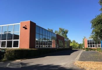 Locaux d'activités mixtes à louer Les Ulis - Proximité A10 et RER B