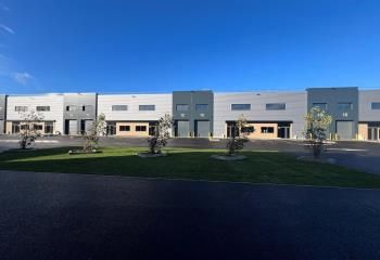 Location entrepôt Buc - Proche A86 et RER C