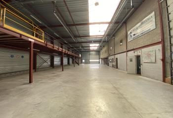 Location entrepôt Savigny-le-Temple - Proximité A5 et RER