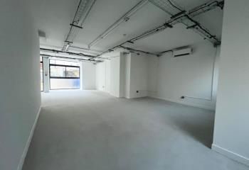 Location local d'activité Paris 13 - Proximité RER B et Périphérique
