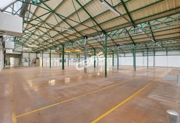 Location entrepôt Bagnolet - Proche A3 et transports en commun