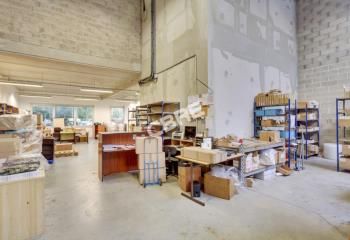 Location entrepôt Émerainville - Proche Paris et RER E