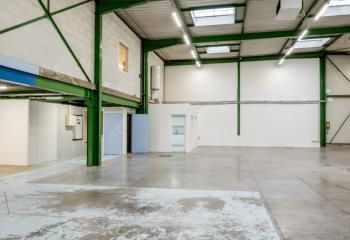 Location entrepôt Saint-Thibault-des-Vignes - Proche A4 et RER A