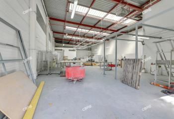 Location entrepôt Buc - Proche A86 et RER C