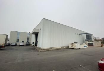 Entrepôt à vendre Combs-la-Ville - Proche A5, A6 et RER D