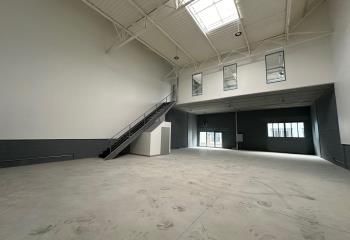Location entrepôt Vaux-le-Pénil - Proche N105 et Paris