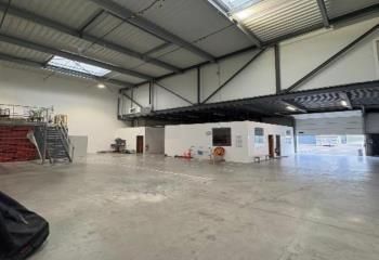 Local d'activité à louer Villeneuve-la-Garenne - Proche A86 et RER C