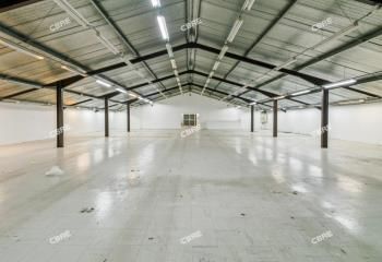 Vente entrepôt Septeuil - Proche D11 et Paris