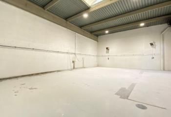 Location entrepôt Bondy - Proximité tram T4 et Transilien E