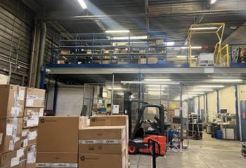 Local d'activité à louer Villeneuve-la-Garenne - Proximité A86, A15 et RER