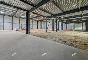 Vente entrepôt Louvres - Proximité A1 et RER D