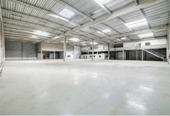 Location entrepôt Courcouronnes - Proche A6, RER D