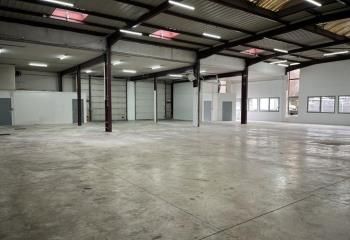 Location activité/entrepôt - 569 m²