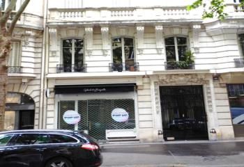Location local commercial - 62 m²