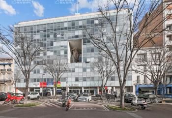 Location bureaux Marseille 8 - Proche transports