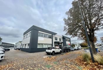 Location bureaux Le Petit-Quevilly - Proche rond-point des Bruyères et transports