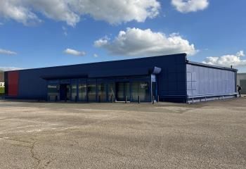 Local commercial à vendre Bois-Arnault - Proche centre de Rugles