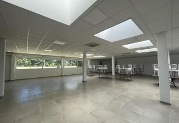 Vente bureaux Bresles - Proche aéroport Beauvais et gare SNCF