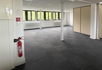 Location bureaux Chantilly - Proximité Gare SNCF et autoroutes