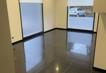 Local commercial à louer Vineuil-Saint-Firmin - Proche Aéroport Roissy