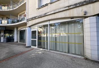 Bureaux à louer Creil - Centre-ville, bus et gare à proximité