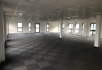 Location bureaux Beauvais - Proche A16 et aéroport Beauvais Tillé