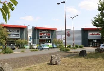 Location local commercial Saint-Quentin - Centre commercial Les Cerisiers