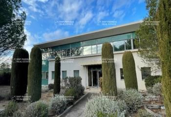 Location bureaux Aix-en-Provence - Proche accès et services