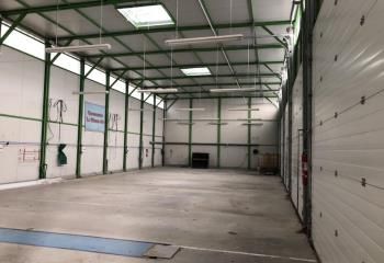 Local d'activité à vendre L'Étrat - Proche autoroute Lyon/Clermont-Ferrand